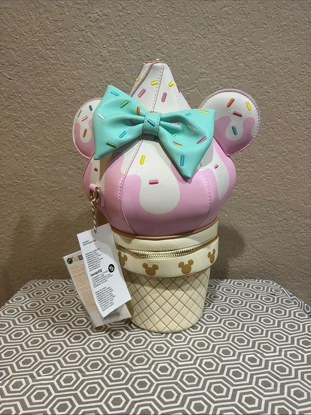 Loungefly stitch shoppe Disney Ice Cream Cone Crossbody Bag
